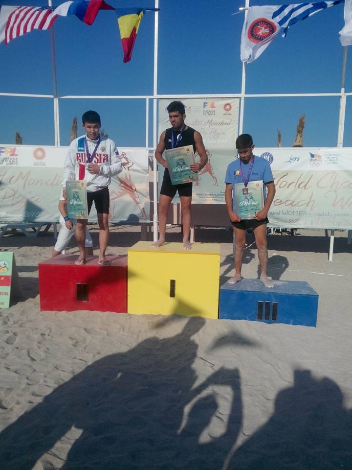 CAMPIONAT MONDIAL DE LUPTE PE PLAJA 